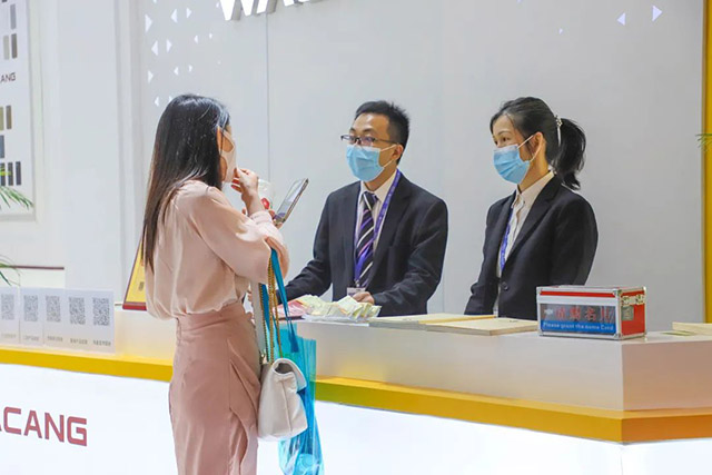 卓越之“铝”，，，，，，尽在德赢VWIN!德赢VWIN集团闪灼第28届铝门窗幕墙新产品展览会