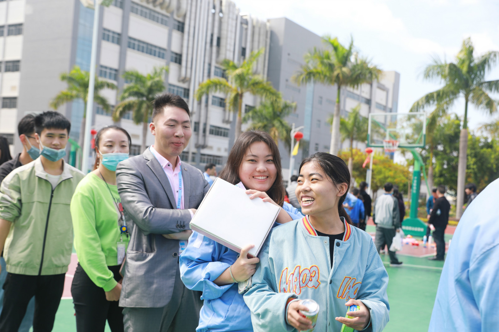 就地过年，年味不减—我在伟德国际BETVlCTOR挺好的
